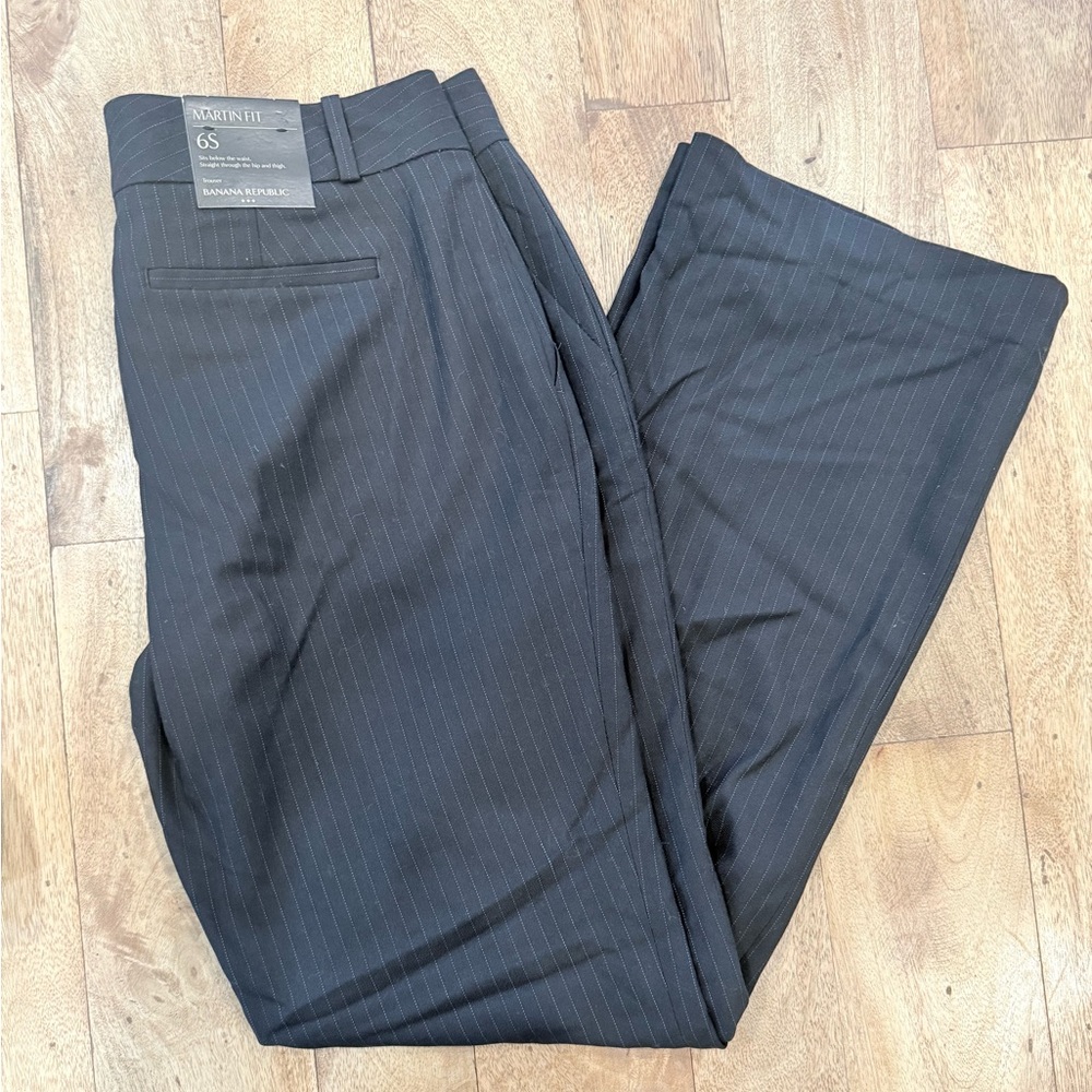 NWT-Banana Republic Navy and Light Blue Pinned Trousers